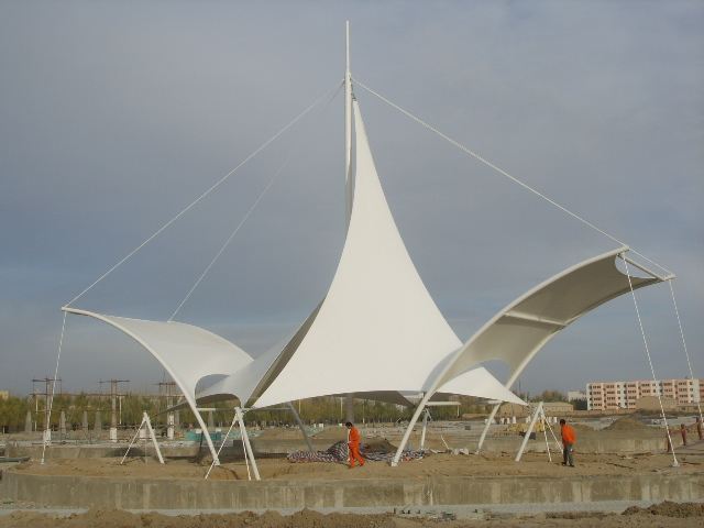 �V��Ĥ�Y(ji��)��(g��u)PVDFĤ����Ȼ�ϻ��Ć��S���W(xu��)���ܽY(ji��)Փ